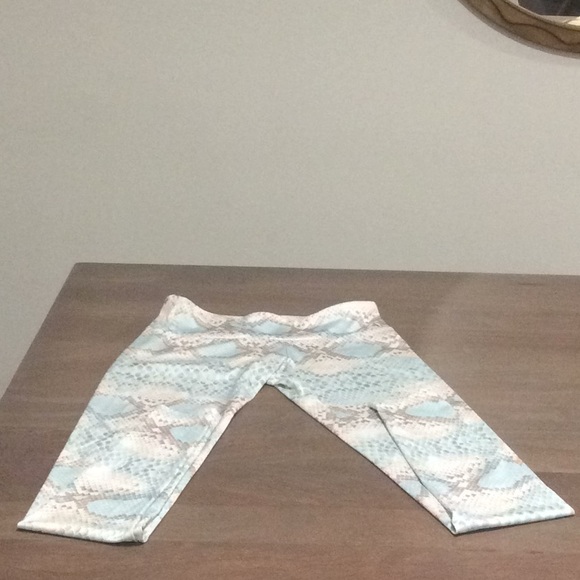 Onzie Snake print Yoga Leggings Sz S/M - Picture 3 of 8